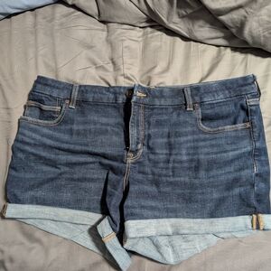American Eagle Outfitters Blue Jean Shorts Classic Cuffed Design